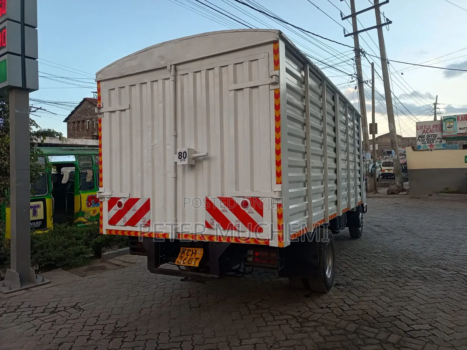 Isuzu NPR 2016 White