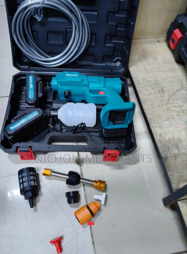 Makita Pressure Washer/Makita Cordless Car Wash With Two Nozzles