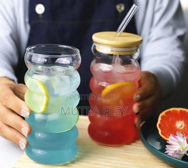 Borosilicate Ripple Wave Glass Cup With a Bamboo Lid - thumbnail 5