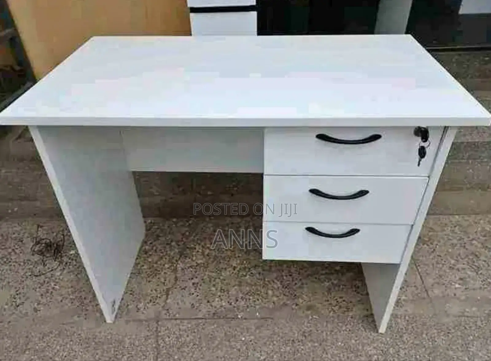 White Classy Office Desk With Shelves/ Quality Desk*