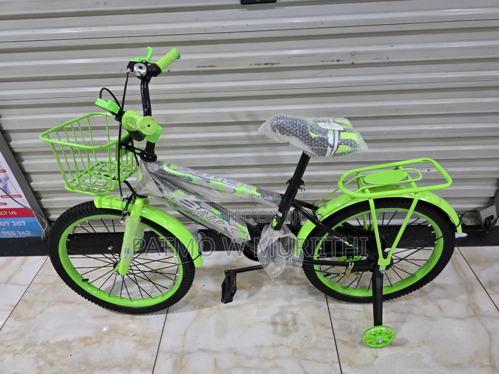 Kid's Bicycle Size 20 With Support Wheel