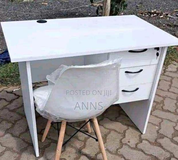 White Office Desk + Shelves/ Quality Desk*