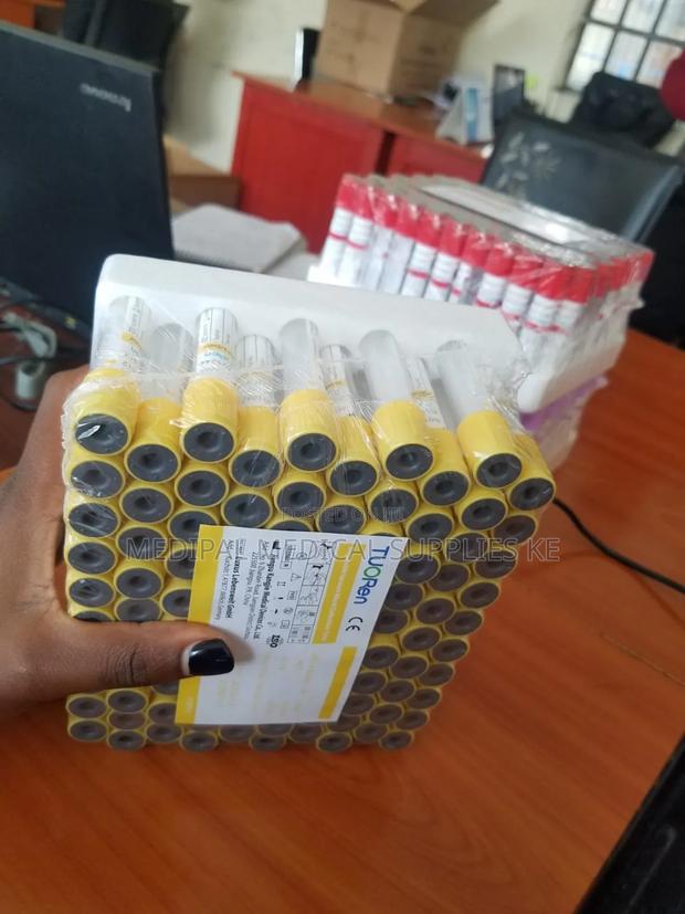 Yellow Top - main view