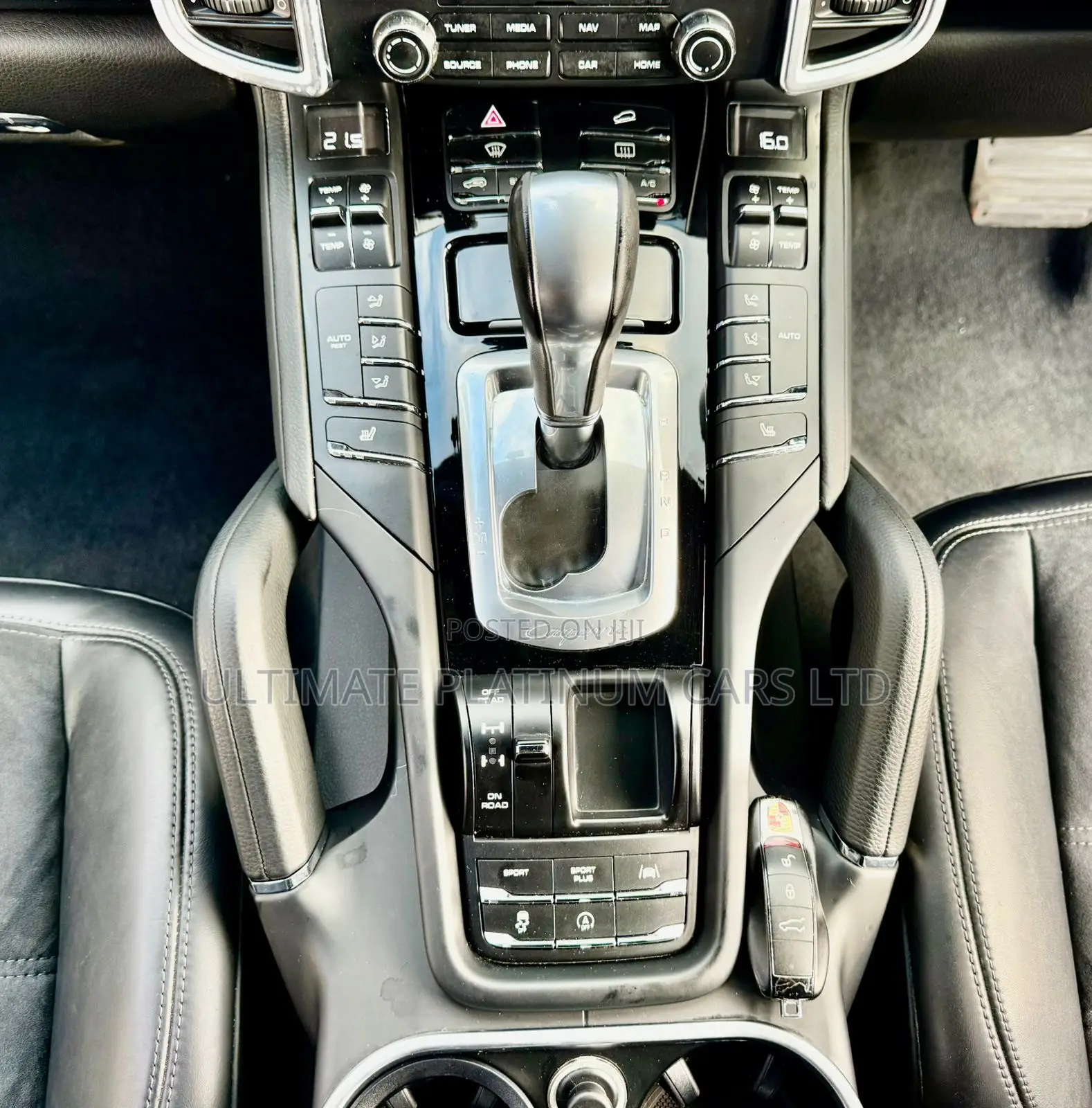 Porsche Cayenne Platinum Edition AWD 2018 White