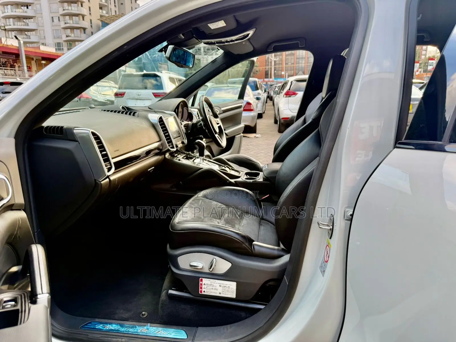 Porsche Cayenne Platinum Edition AWD 2018 White