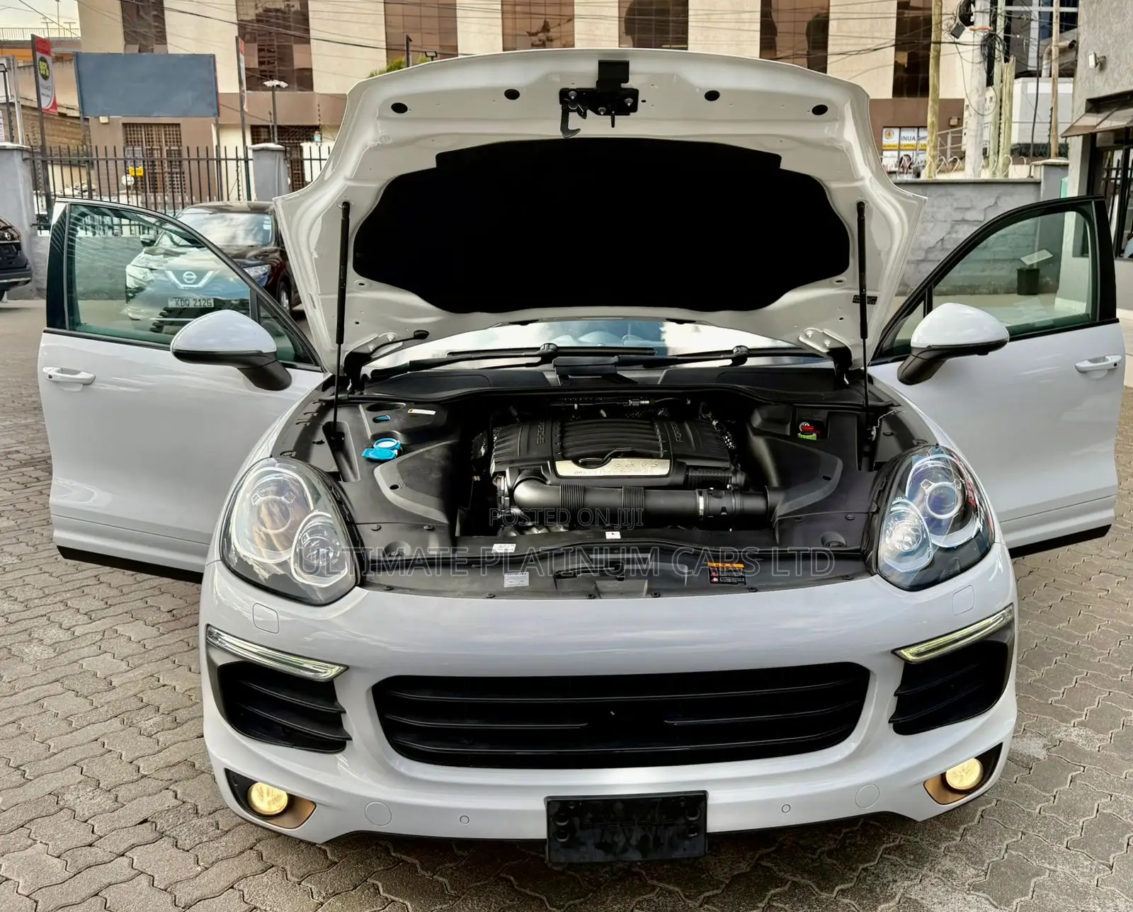 Porsche Cayenne Platinum Edition AWD 2018 White