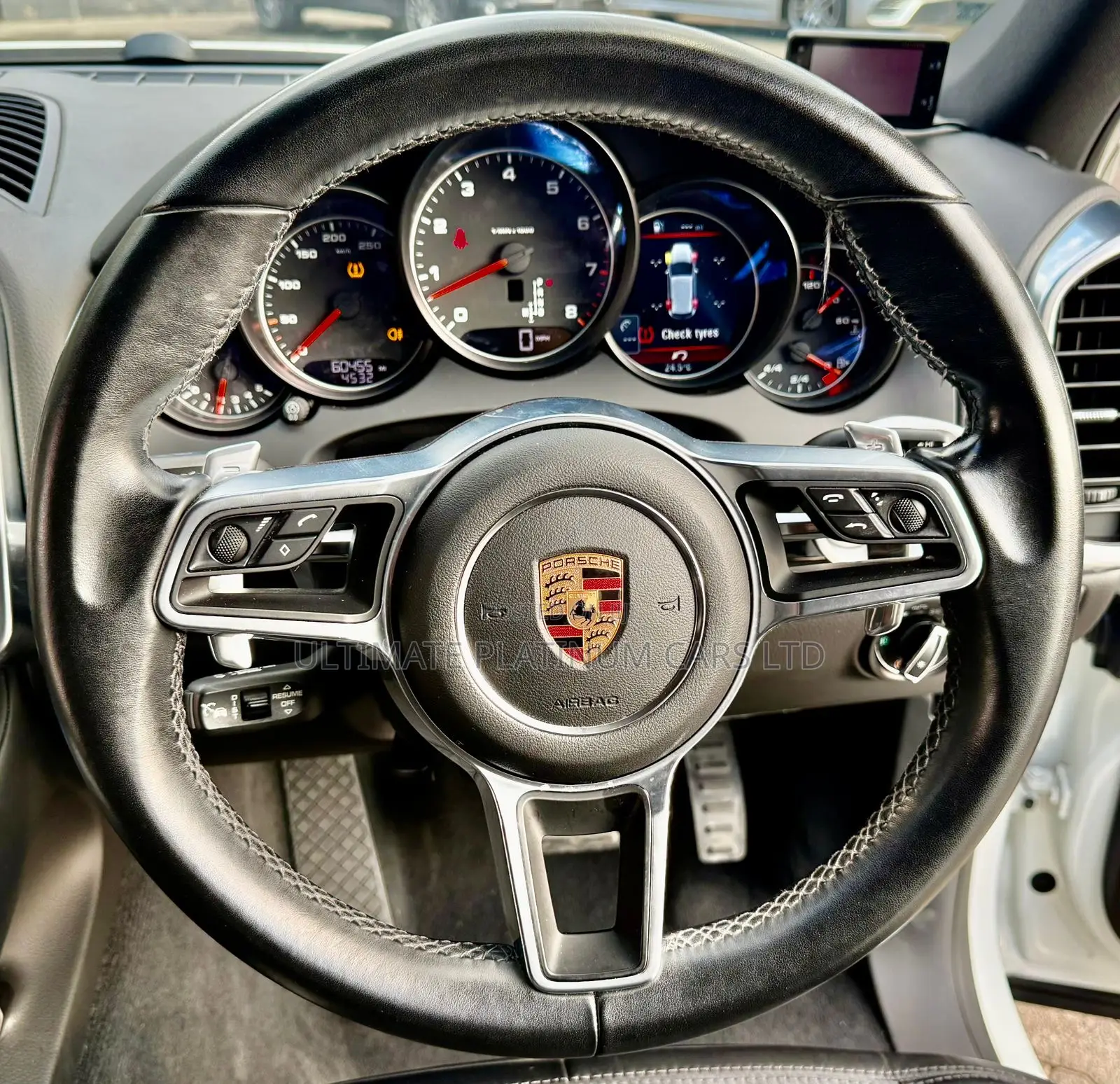 Porsche Cayenne Platinum Edition AWD 2018 White