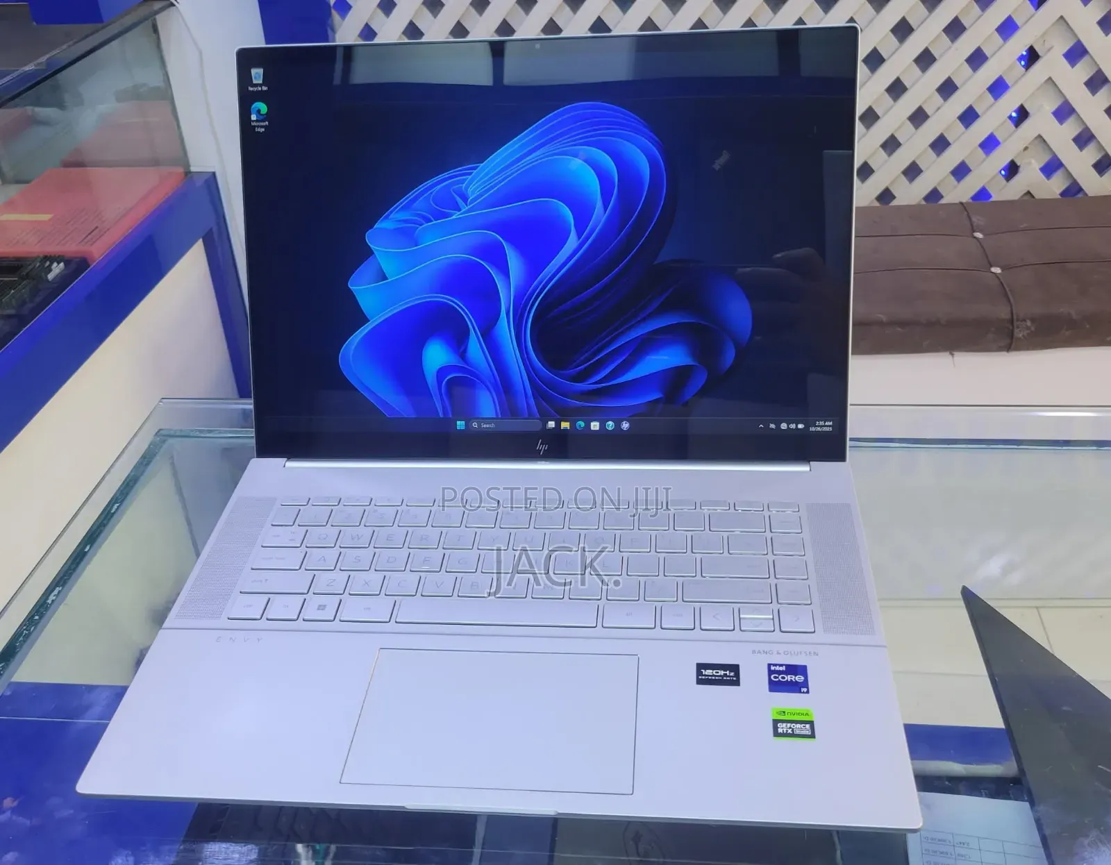 Laptop HP Envy 16 Gaming 16-H1023dx 16GB Intel Core I9 SSD 1T