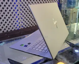 Laptop HP Envy 16 Gaming 16-H1023dx 16GB Intel Core I9 SSD 1T