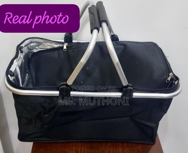 Insulated, Foldable Picnic Basket With Aluminum Handles - thumbnail 3