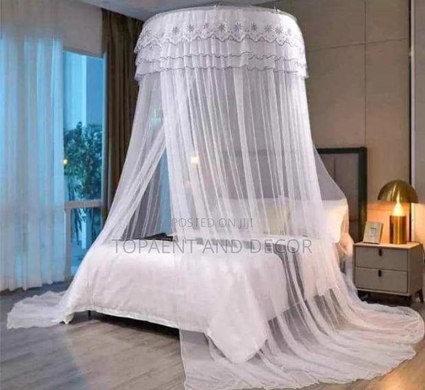 Pure White Round Mosquito Net With Best Texture