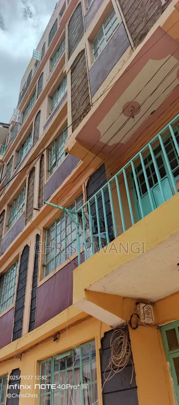 1bdrm Block of Flats in Season Estate for sale