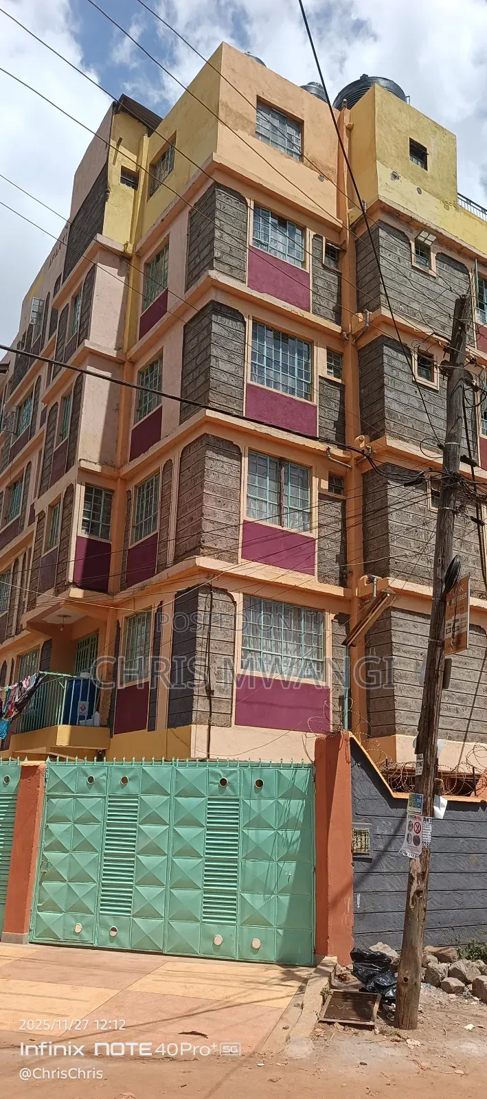 1bdrm Block of Flats in Season Estate for sale