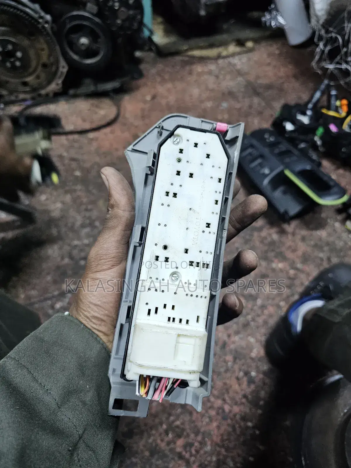 Ractis Door Main Switch
