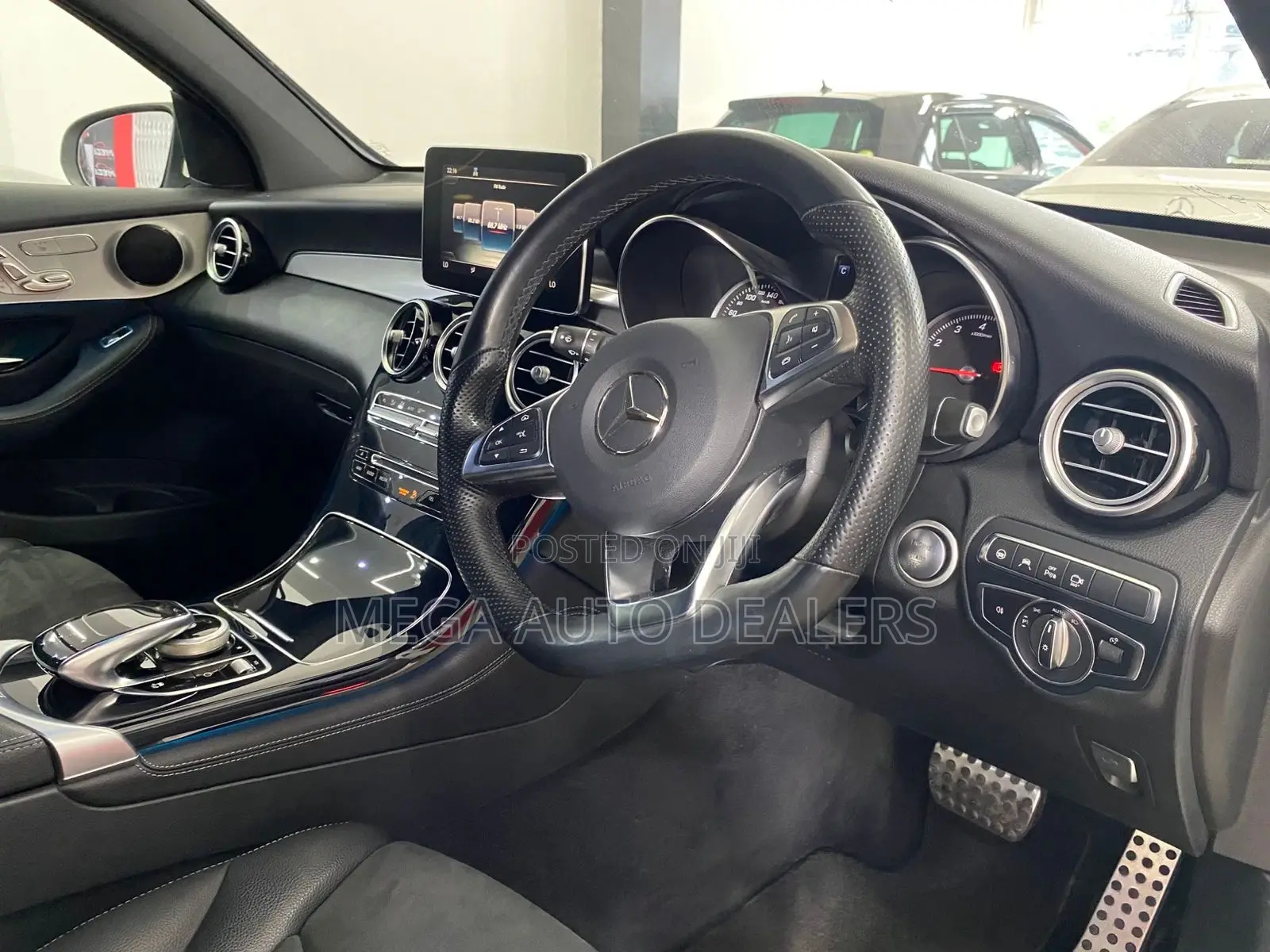 Mercedes-Benz GLC-Class 2018 White