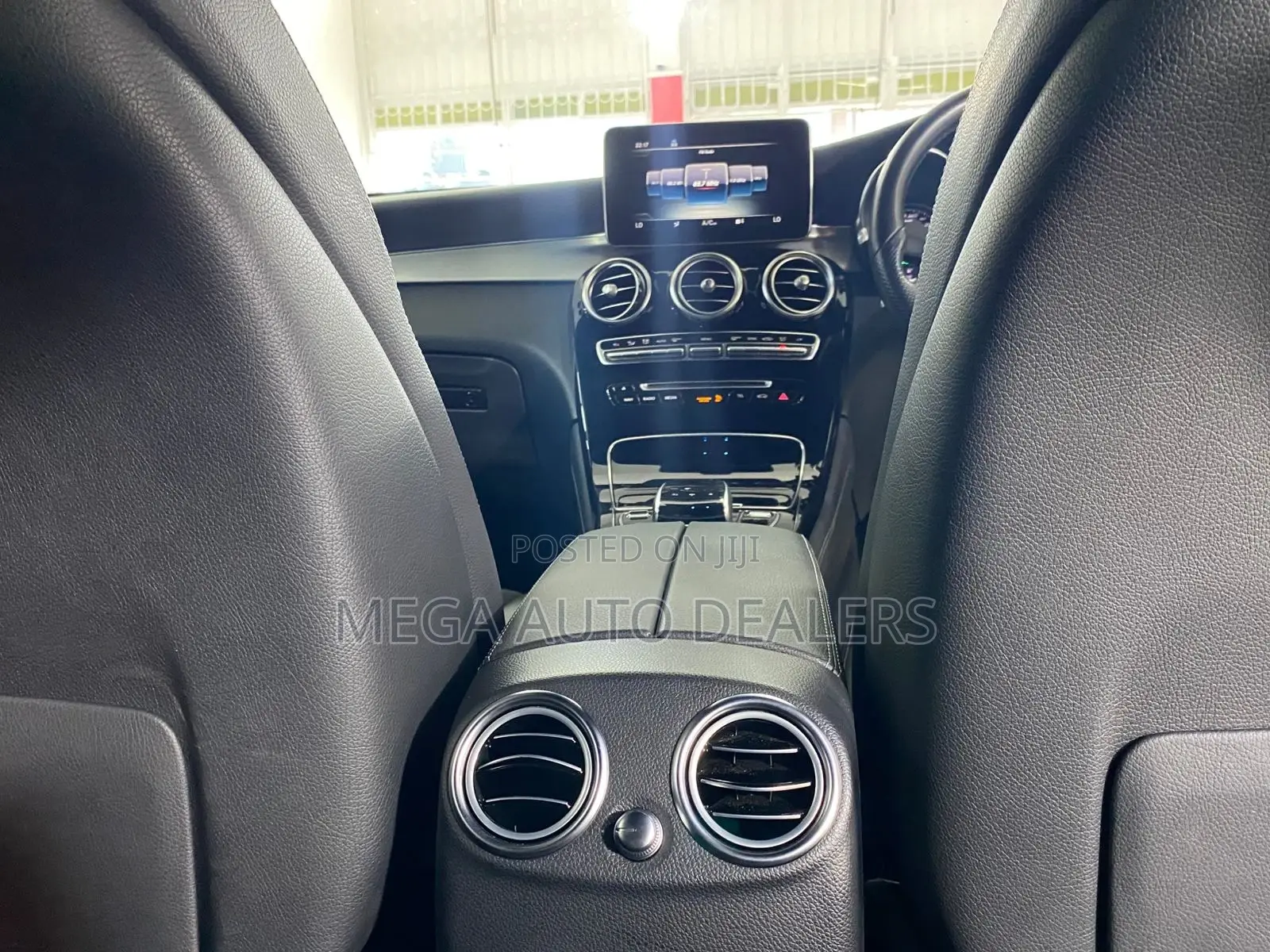 Mercedes-Benz GLC-Class 2018 White