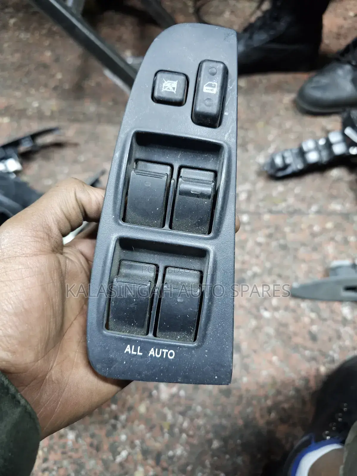 Door Main Switch For Avensis