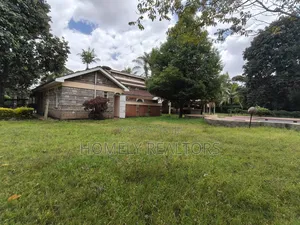 6bdrm Maisonette in Nairobi, Karen for rent