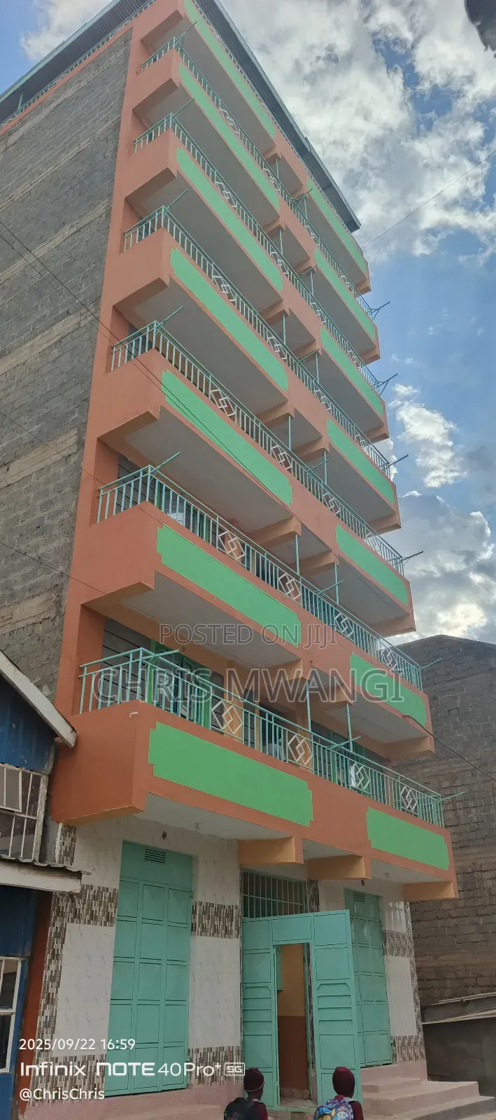 1bdrm Block of Flats in Kibute Estate, Thika for sale