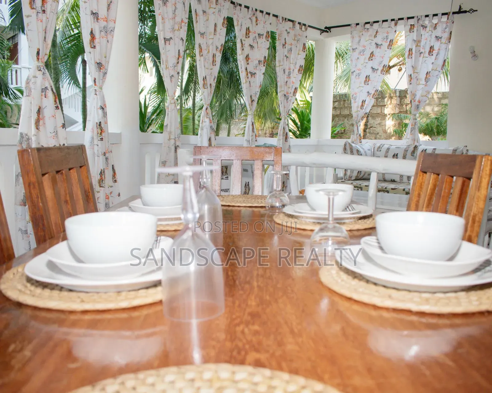 2 Bedroom House Opposite Carrefour