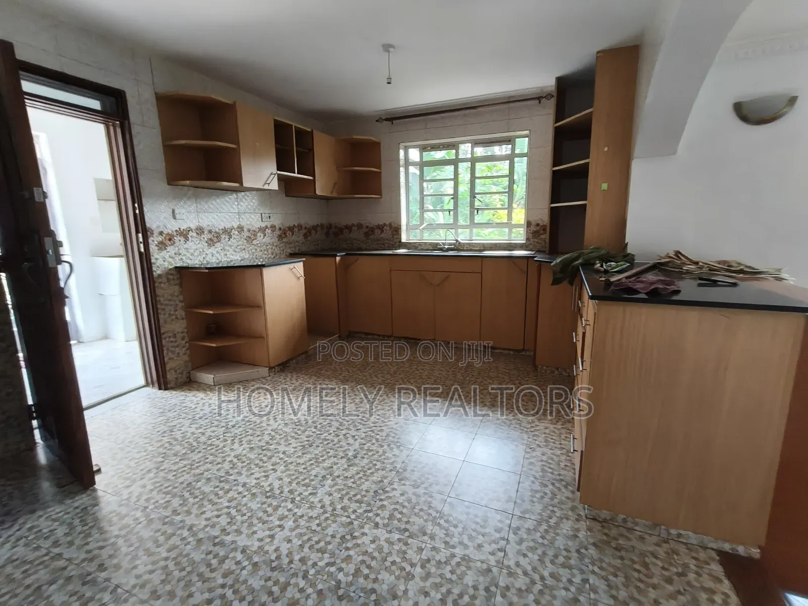 4bdrm Maisonette in Kerarapon Drive, Ngong for rent