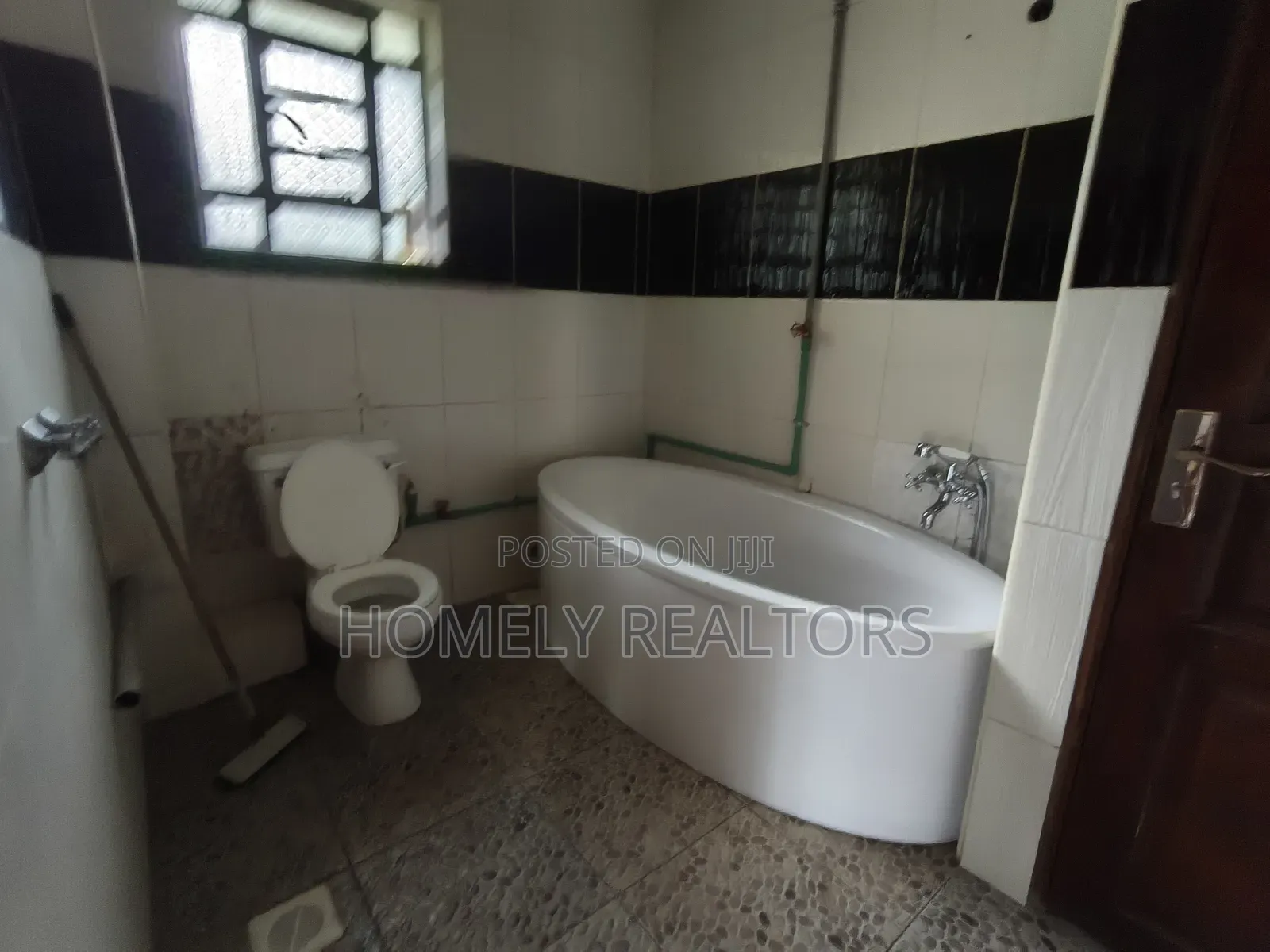 4bdrm Maisonette in Kerarapon Drive, Ngong for rent