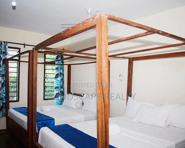 2 Bedroom at the Beach - thumbnail 4