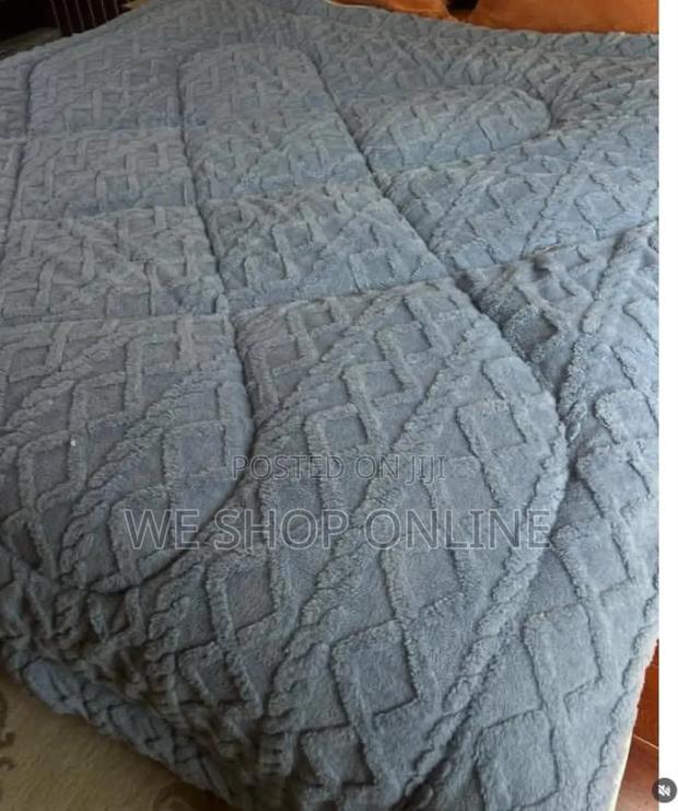 Single Woolen Duvet 5*6 - thumbnail 4