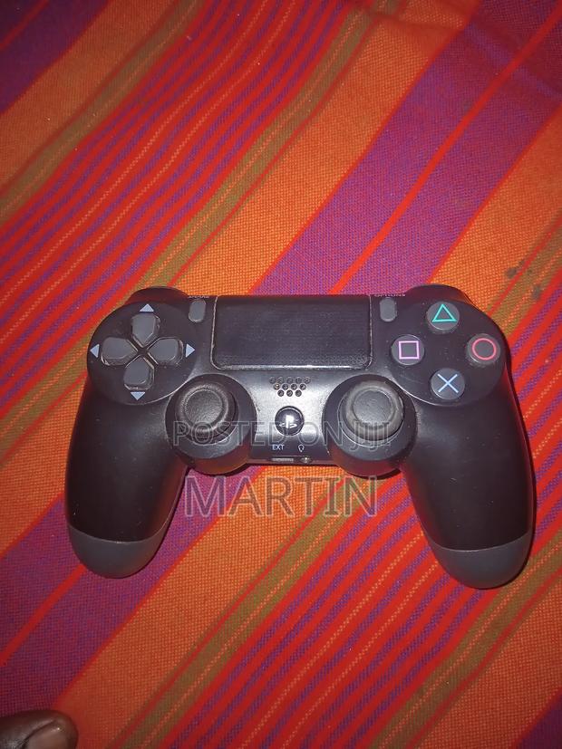Pad Playstation Four - main view