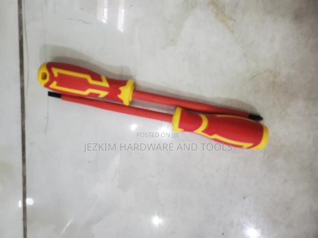 Insulated Screw Drivers - thumbnail 2
