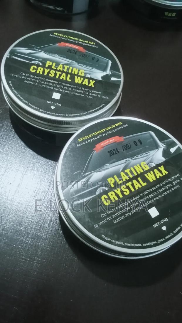 White Car Crystal Wax
