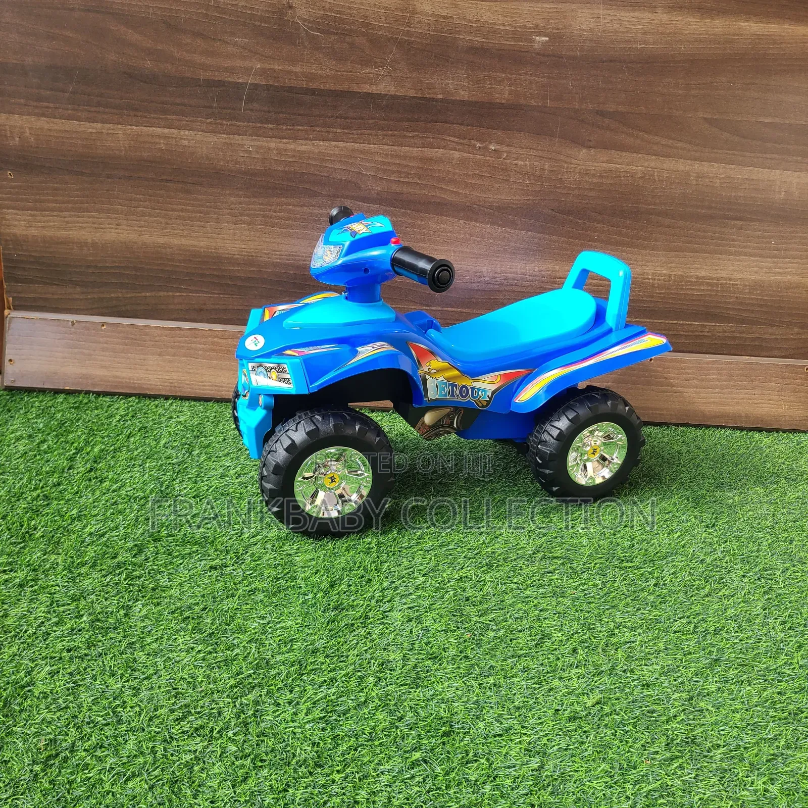 Outdoor Ride-on Quad for Kids. Car.