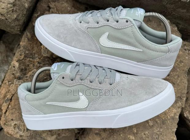 Nike Sb Chron Skate Shoes - thumbnail 3