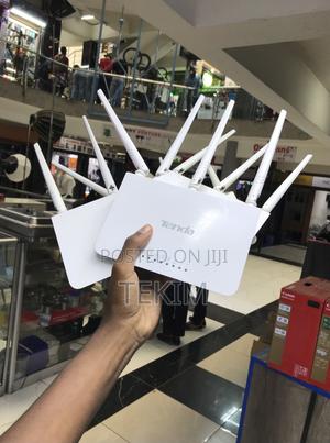 300mbps Wifi Router - Refurbished Tenda F3 Starter - main view