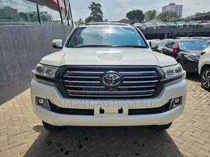 Toyota Land Cruiser 4.6 V8 ZX 2016 White