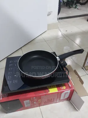 Ramtons Induction Cooker With Free Pan