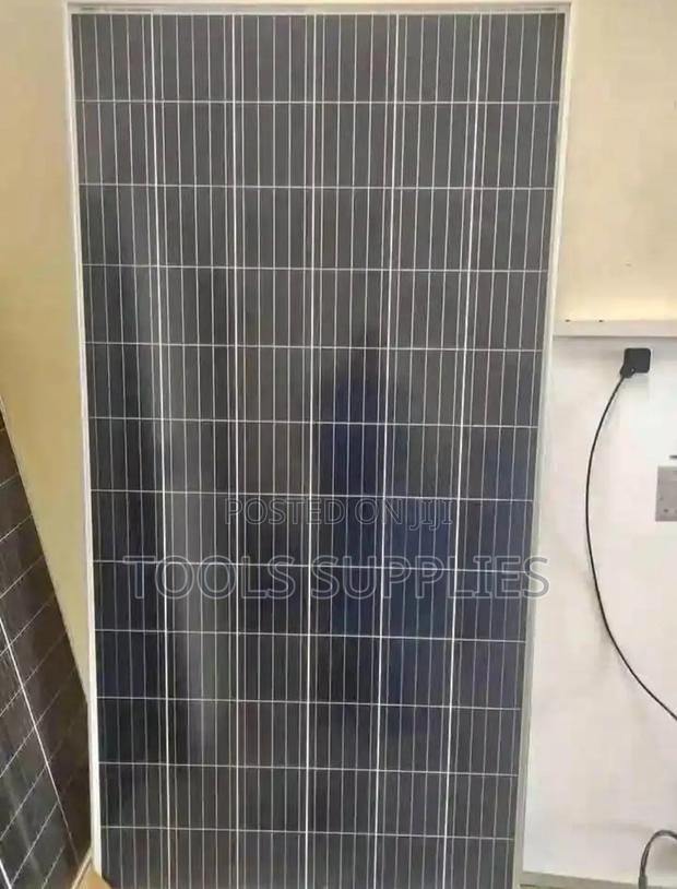 200 Watts Solar Panel - main view