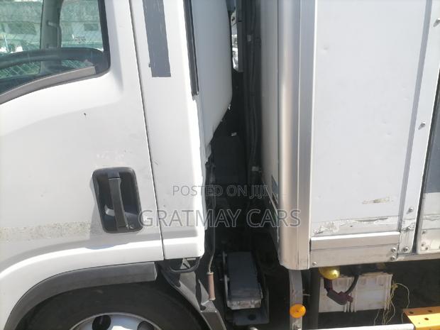 2016 Isuzu Elf Refrigerator Truck - thumbnail 7