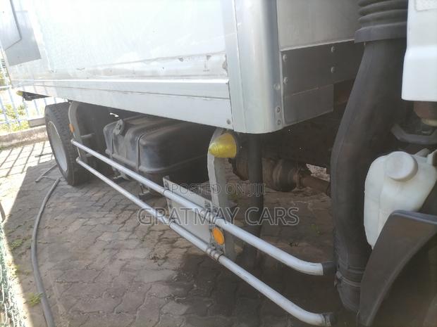 2016 Isuzu Elf Refrigerator Truck - thumbnail 10