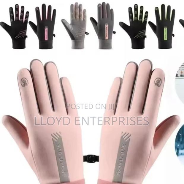 Waterproof, Windproof Winter Sport Gloves - main view