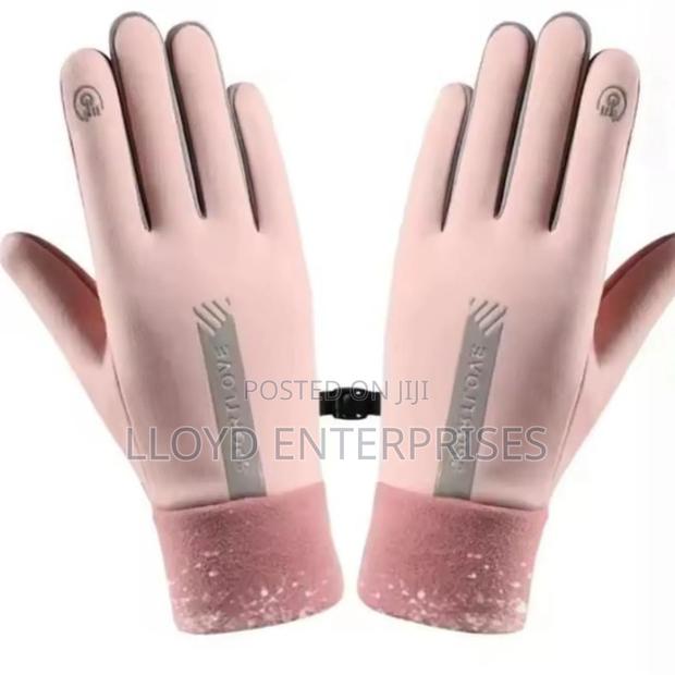 Waterproof, Windproof Winter Sport Gloves - thumbnail 2
