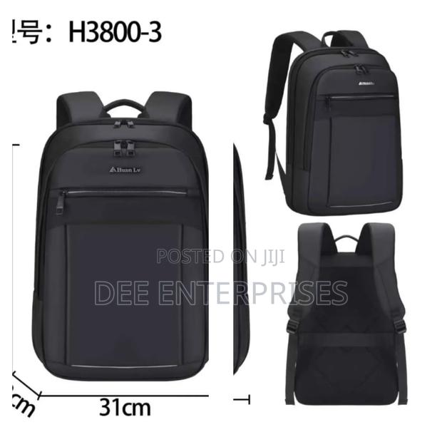 Bold Design Waterproof Laptop Bag
With Double Compartment
