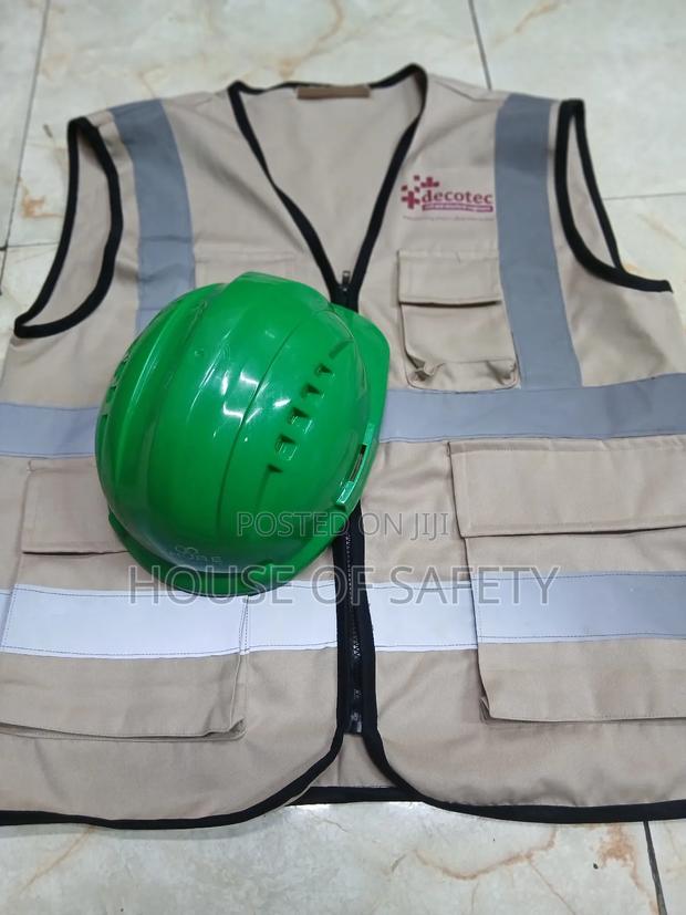 Light Green Vaultex Safety Helmet En Standards Approved And Jacket