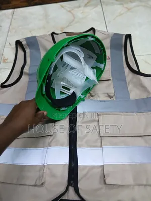 Light Green Vaultex Safety Helmet En Standards Approved And Jacket