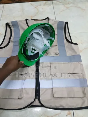 Light Green Vaultex Safety Helmet En Standards Approved And Jacket