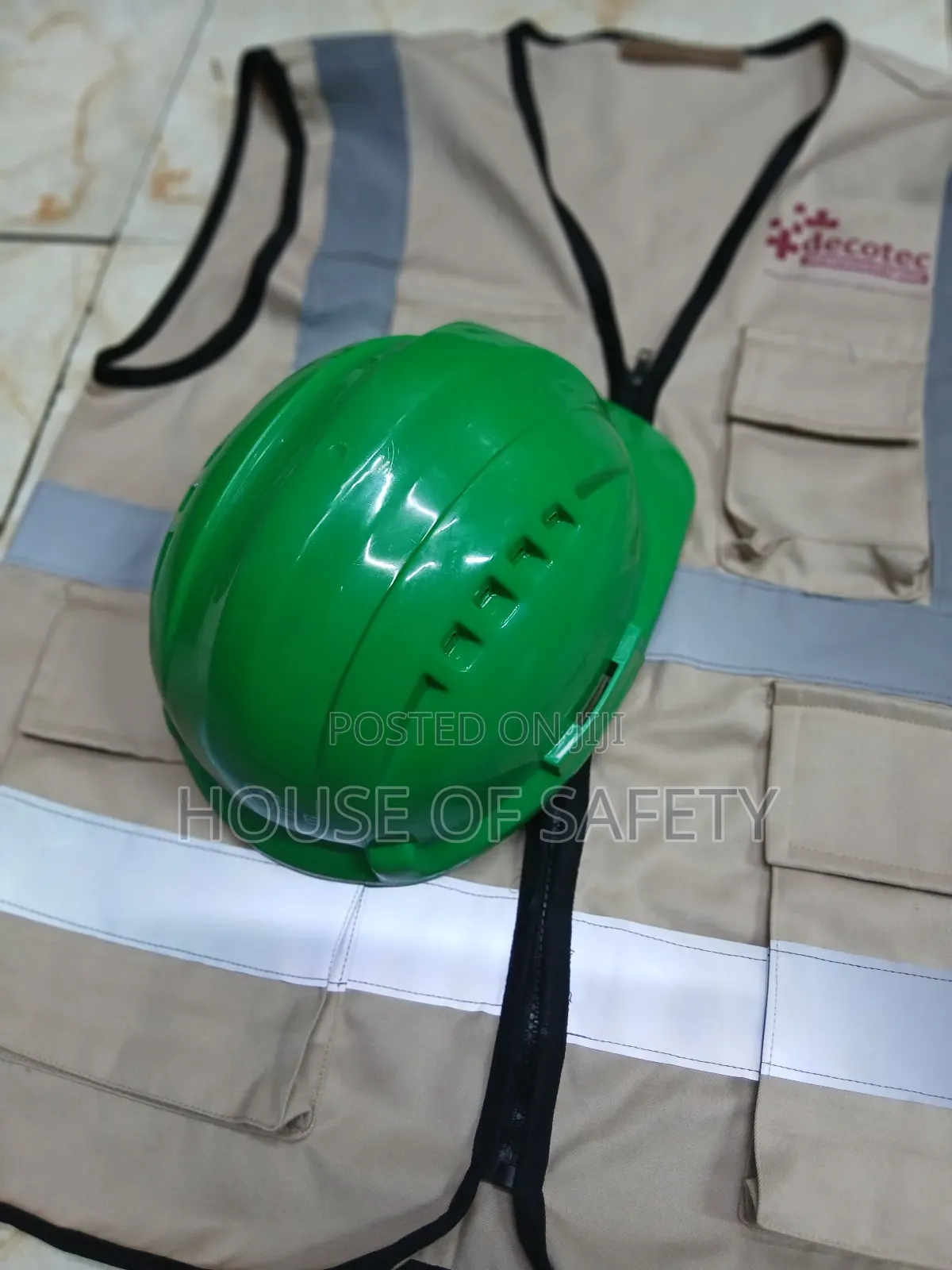 Light Green Vaultex Safety Helmet En Standards Approved And Jacket