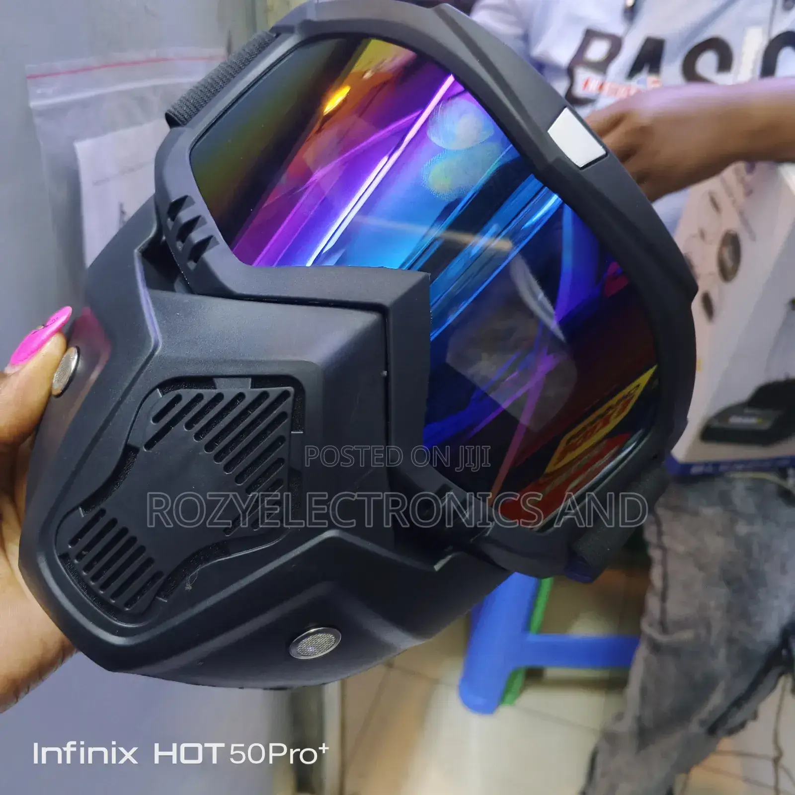 Helmet/Helmet