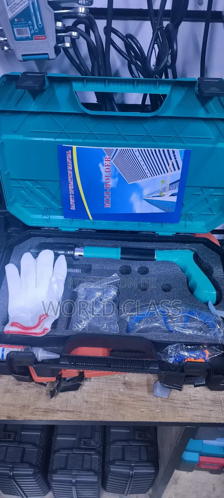 Brand New Rivet Gun