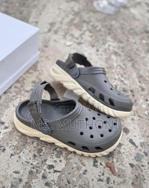 Duet Max Ii Clogs Size 40-45