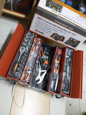 85pcs Tool Set With Metal Box